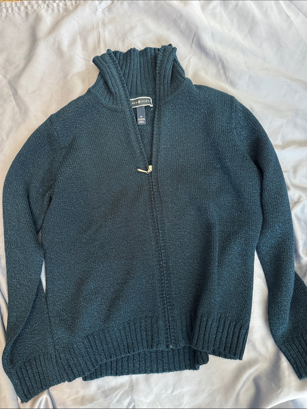 Woman’s Blue Teal Zip-Front Knit Sweater